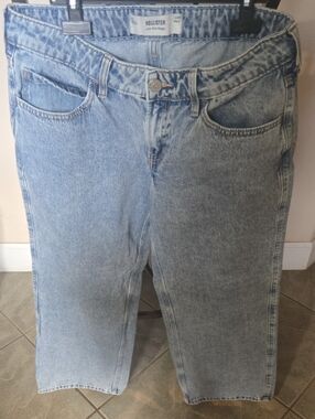 Hollister Light Blue Straight-Leg Women's Jeans
